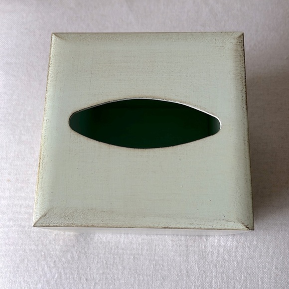 Labrazel Riviera Tissue Box Cover - Picture 2 of 9